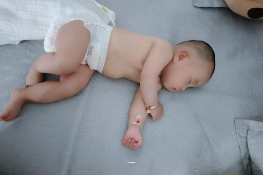 潮州宝宝发烧可以喝牛奶吗